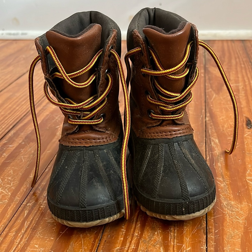 Gap infant duck boots size 5